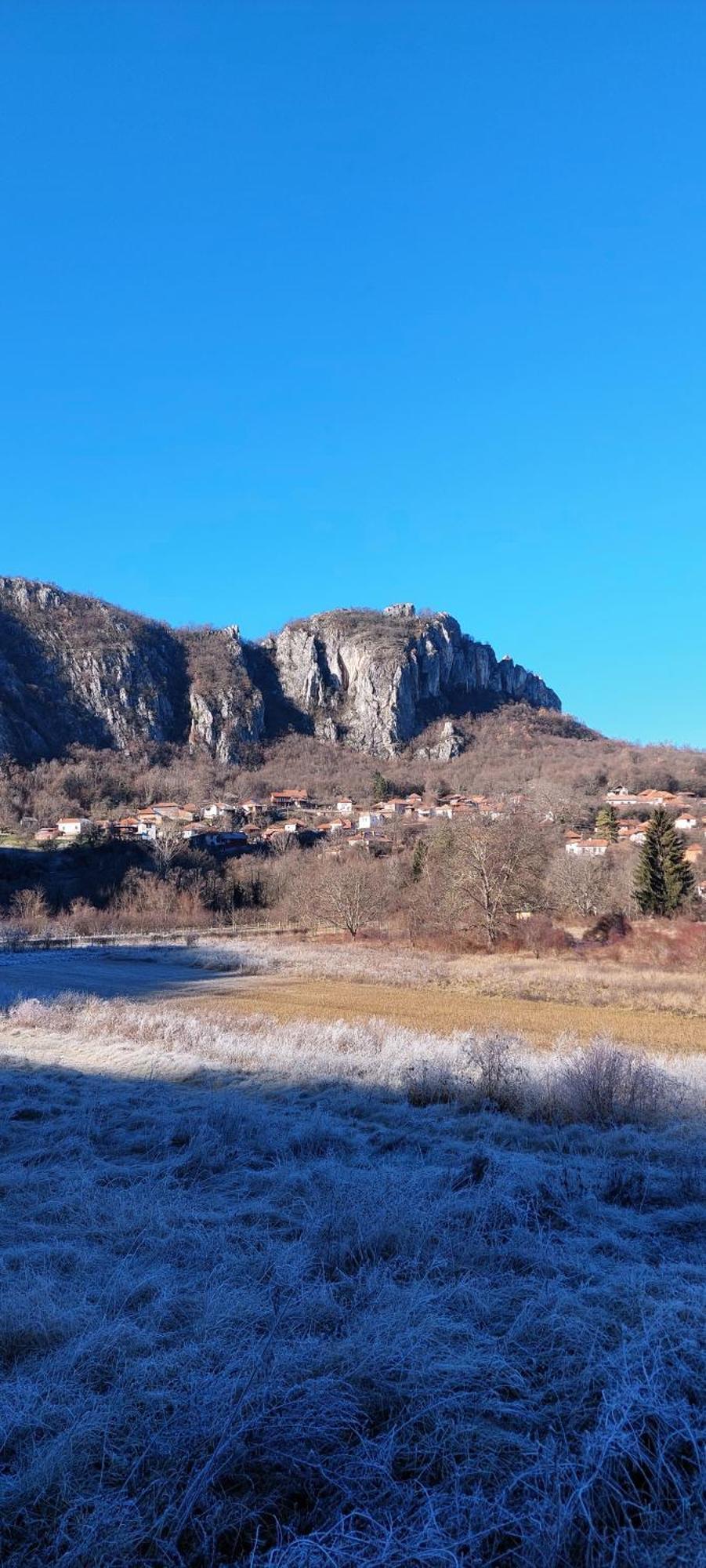 Golemi Kamik Pirot Vlasi Esterno foto